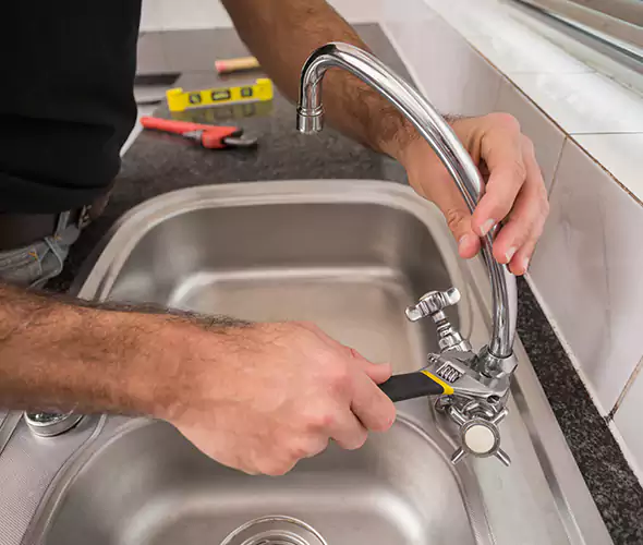Local Experts for Faucet Repair in Kendale Lakes, FL:Schedule Affordable Faucet Repair Services with Us