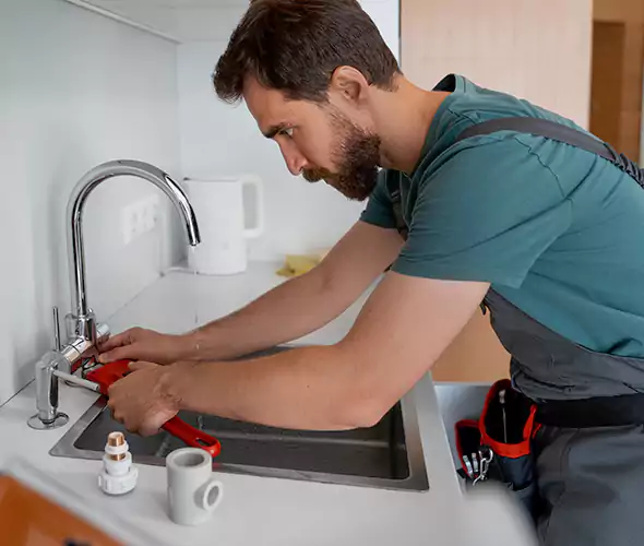 Professional Faucet Replacement Specialist in Kendale Lakes, FL: Schedule Affordable Faucet Replacement Services with Us