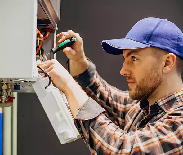 Expert Plumber for Tankless Water Heater Maintenance in Kendale Lakes, FL: Schedule Professional Maintenance Services with Us