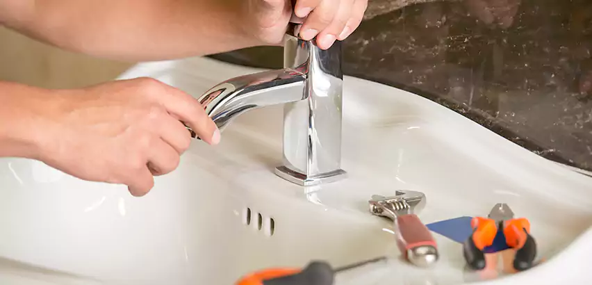 Bathtub Faucet Replacement in Kendale Lakes